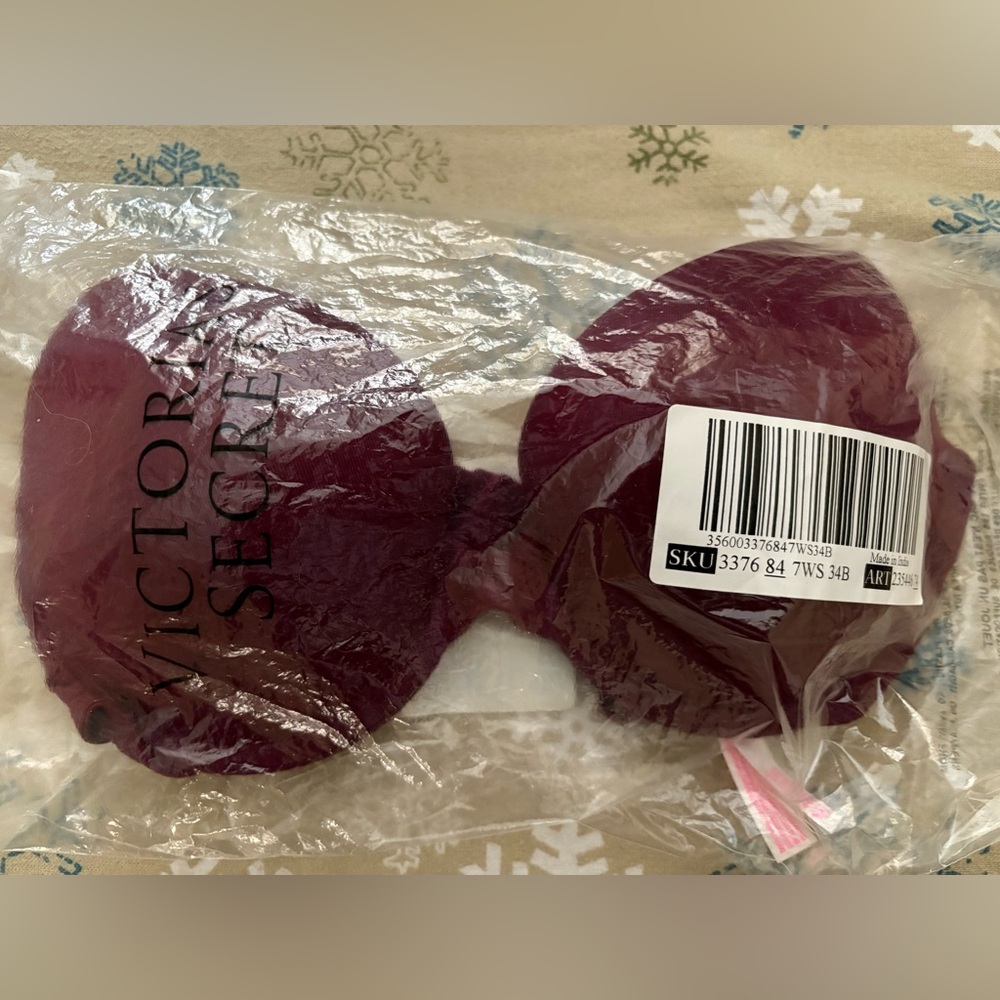 NWT Set of 2 Victoria's Secret Wear Everywhere Push Up Bra Size 34B
